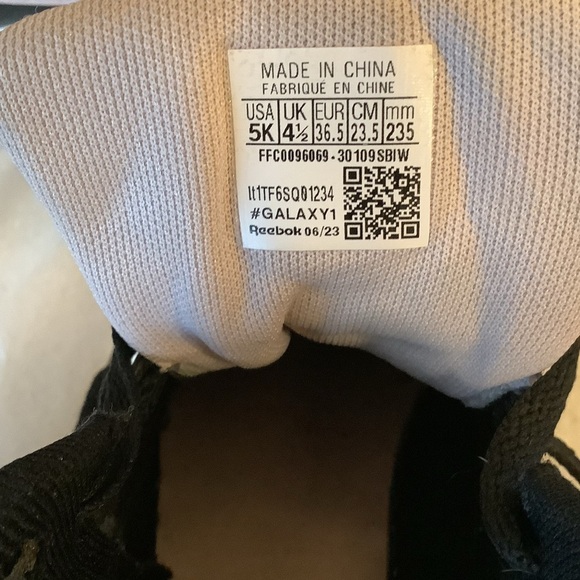 Reebok High-Top Galaxy1 Sneakers in Black and Pink Size 5K - Picture 7 of 7